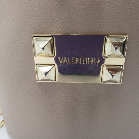 406- VALENTINO BY MARIO VALENTINO BUCKET BAG NWT - Picture 3 of 15